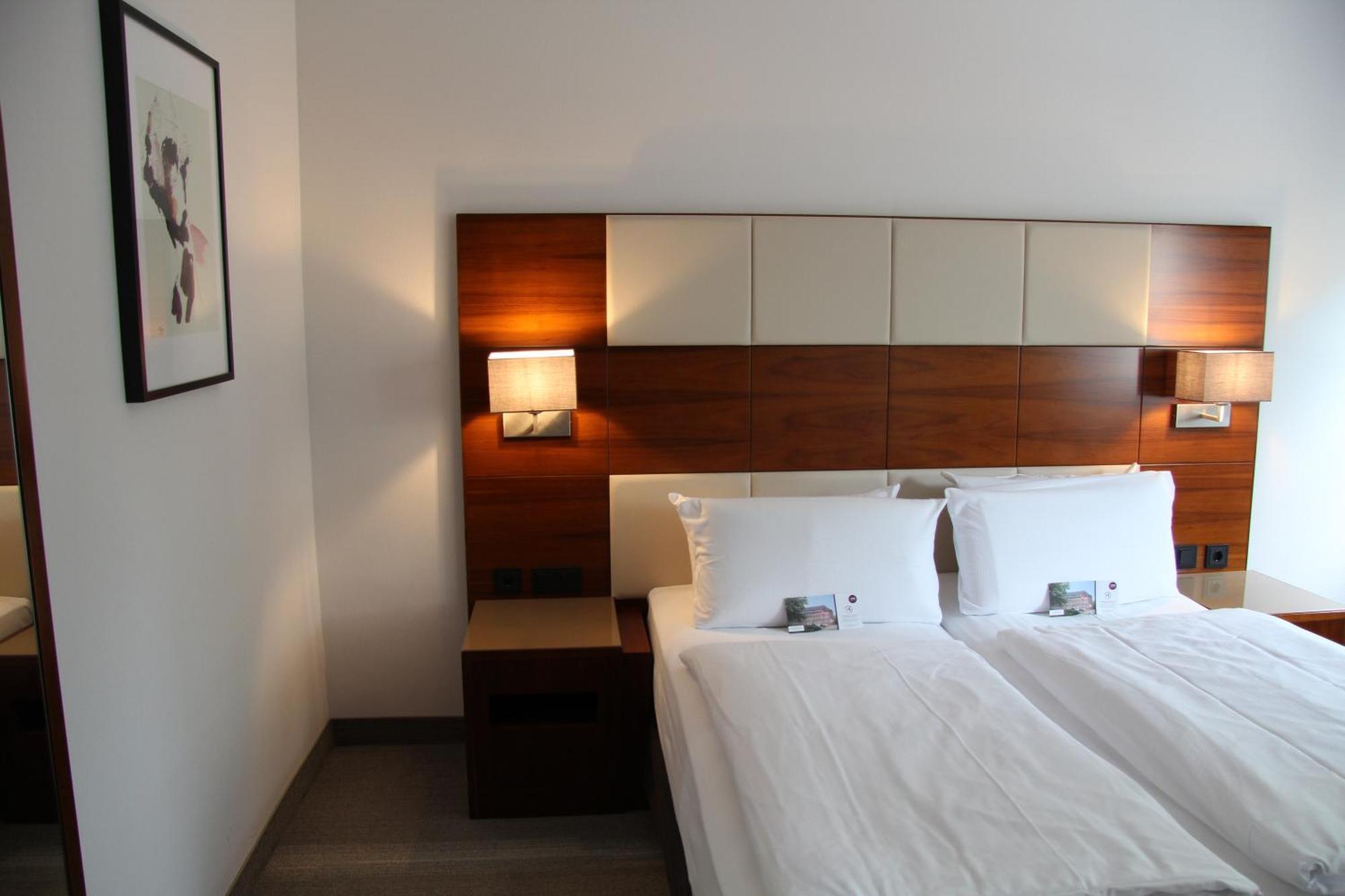 Adena Hotel Бремерхафен Экстерьер фото