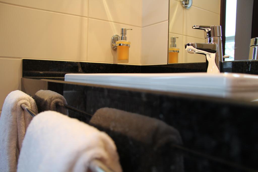 Adena Hotel Бремерхафен Экстерьер фото