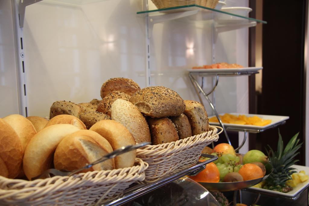 Adena Hotel Бремерхафен Экстерьер фото