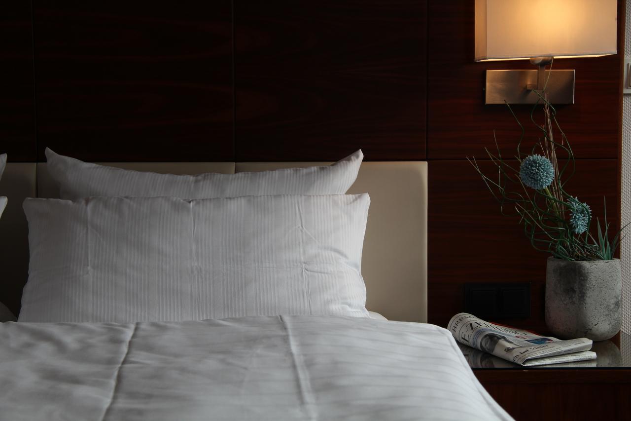 Adena Hotel Бремерхафен Экстерьер фото