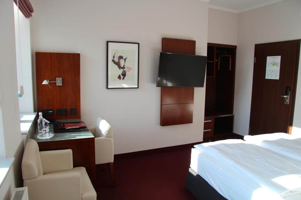 Adena Hotel Бремерхафен Экстерьер фото